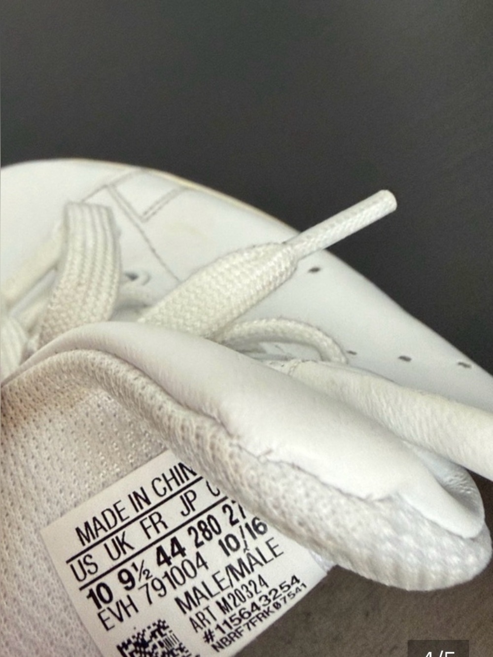 adidas White and Green Stan Smith Leather Sneakers - Picture 4 of 5